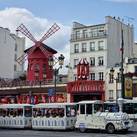- Montmartre * Paryż